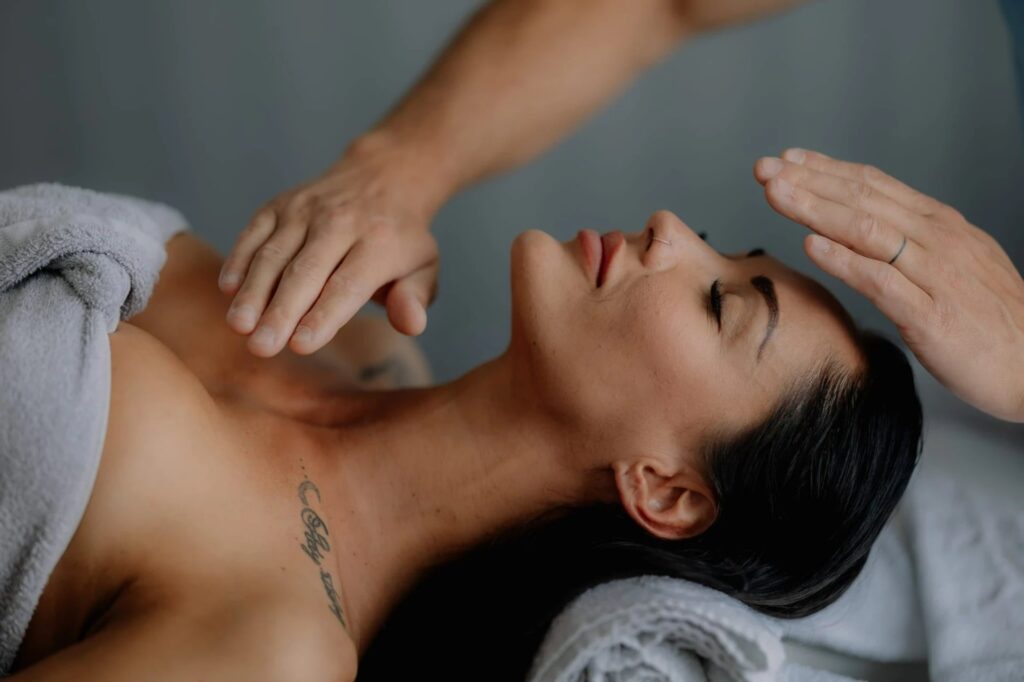 Reiki masáž Jirkov – harmonizace energie